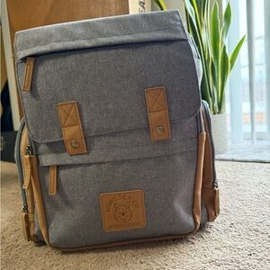 Disney Petunia Pickle Bottom Winne the Pooh diaper backpack
